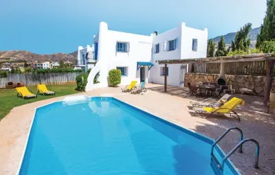 Location Maison à Pomos 6 personnes
