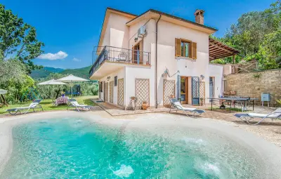Location Maison à Poggio Catino RI 8 personnes