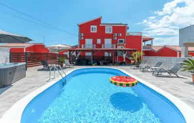 Location Maison à Turanj 10 personnes