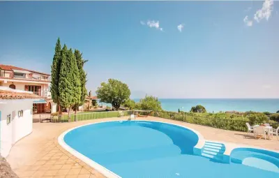 Location Maison à Santa Marina SA 14 personnes