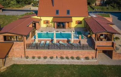 Location Maison à Repusnica 13 personnes