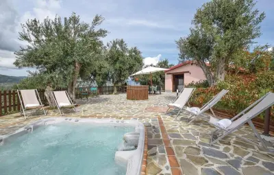 Location Maison à Stella Cilento SA 6 personnes