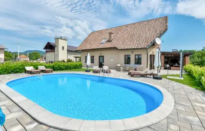 Location Maison à Krasic 10 personnes