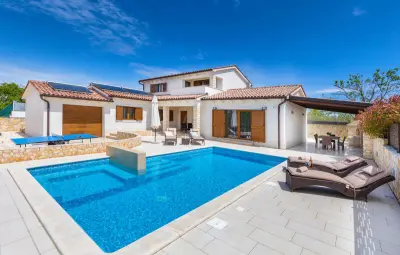 Location Maison à Sveti Kirin 10 personnes