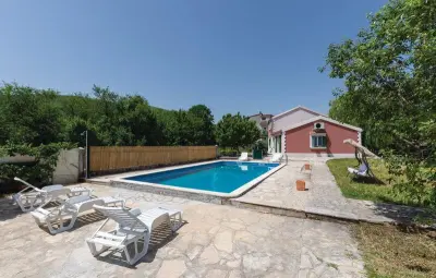 Location Maison à Gizdavac 8 personnes