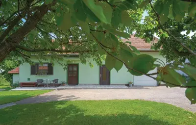 Location Maison à Strigova 5 personnes