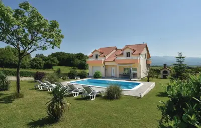 Location Maison à Sinj 10 personnes