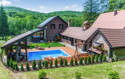 Location Maison à Novo Zvecevo 7 personnes