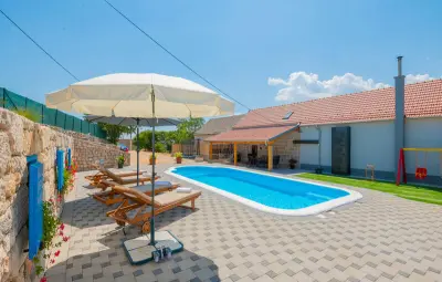 Location Maison à Imotski 8 personnes