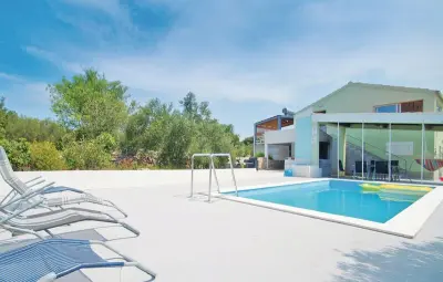Location Maison à Stratincica 7 personnes
