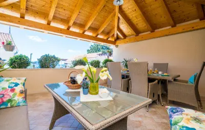 Location Maison à Banici 8 personnes