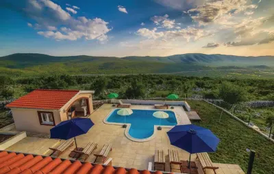 Location Maison à Radosic 10 personnes
