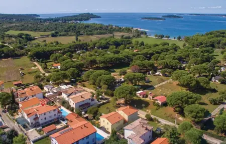 Location Maison à Valbandon 10 personnes