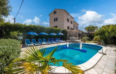 Location Maison à Sveti Anton 12 personnes