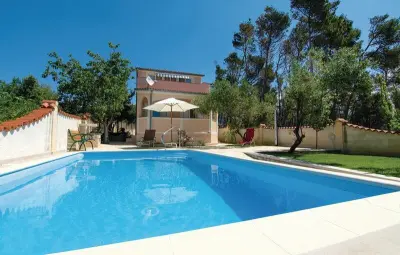 Location Maison à Banjol 6 personnes
