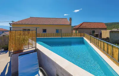 Location Maison à Slatine 8 personnes