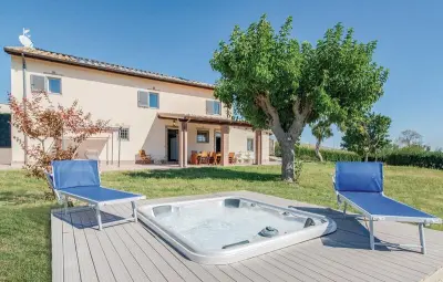 Location Maison à Mondavio  PU  13 personnes