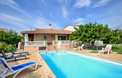 Location Maison à Uchaud 8 personnes, Nîmes