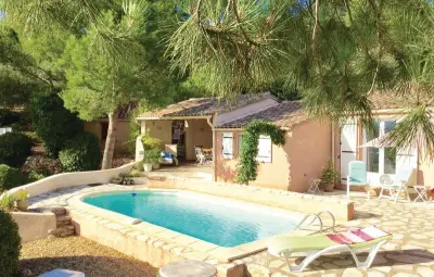 Location Maison à Pierrerue 4 personnes