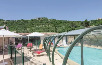 Location Maison à Rochefort du Gard 11 personnes