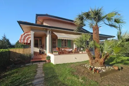 Location Maison à Capezzano Pianore 6 personnes