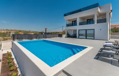 Location Maison à Tinj 10 personnes