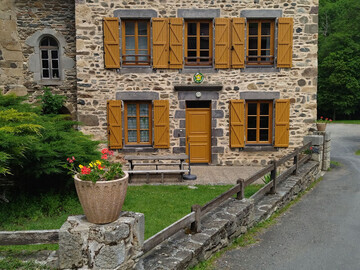 Location Gîte à Saint Didier sur Doulon 8 personnes, Auvergne