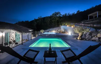 Location Maison à Buzet 14 personnes