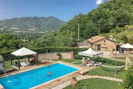 Location Gîte à Cagli 5 personnes