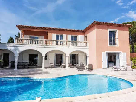 Location Villa à Sainte Maxime 8 personnes