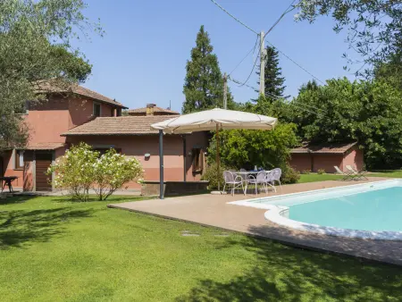 Location Villa à Lago di Vico 8 personnes