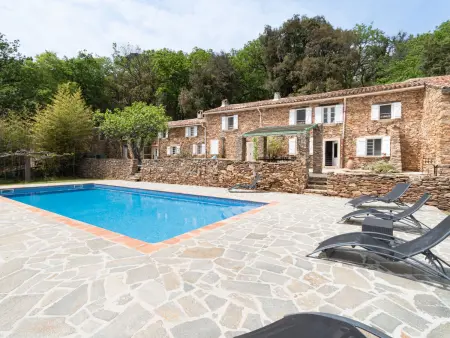 Location Maison à La Garde Freinet 6 personnes