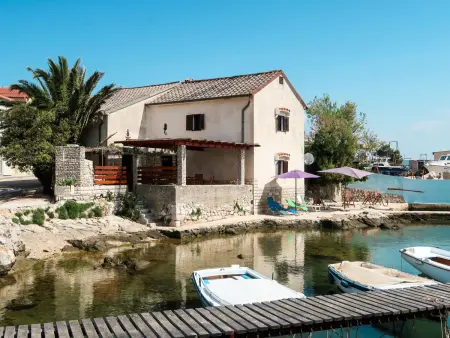Location Maison à Lošinj   Veli Lošinj 13 personnes