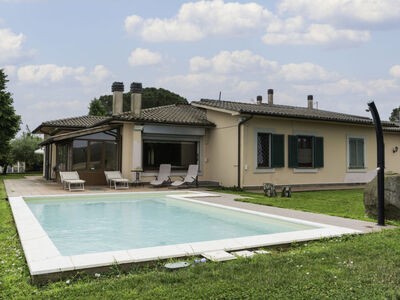 Villa à Lago di Vico 8 personnes