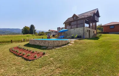 Location Maison à Pustodol 8 personnes
