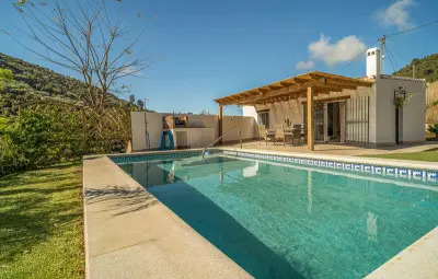 Location Maison à Arenas 4 personnes