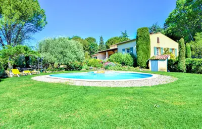 Location Maison à Montaren et St Mediers 6 personnes