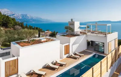 Location Maison à Omis 8 personnes