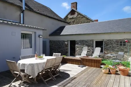 Location Maison à Bricqueville sur Mer 5 personnes