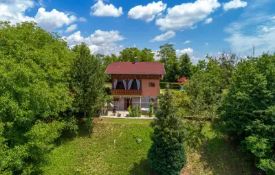 Location Maison à Dragovanscak 8 personnes