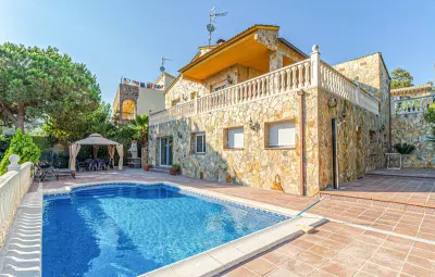 Location Maison à Palafolls 7 personnes