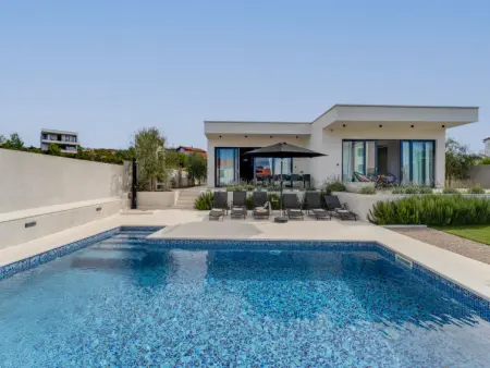 Location Villa à Brodarica 8 personnes