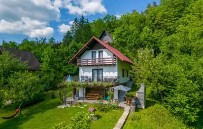 Location Maison à Brod na Kupi 8 personnes