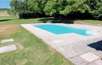 Location Maison à Gigny 15 personnes