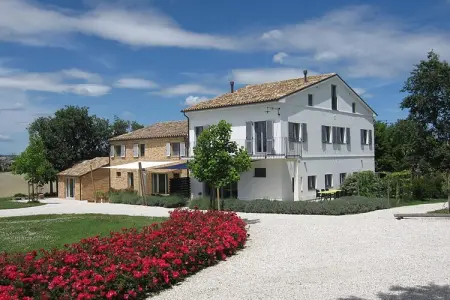 Location Maison à Marche 10 personnes