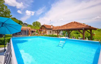 Location Maison à Hrastovica 8 personnes