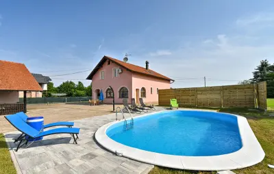 Location Maison à Turnisce 9 personnes