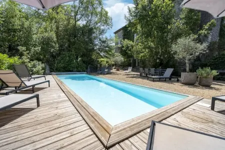 Location Maison à Labeaume 11 personnes