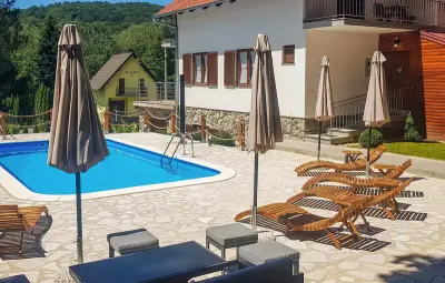 Location Maison à Novo Zvecevo 13 personnes