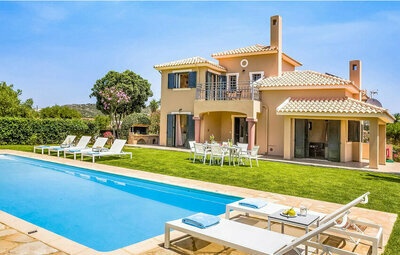 Location Maison à Svoronata 8 personnes, Îles ioniennes